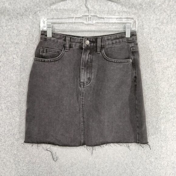 NEW! Nasty Gal Denim Skirt Womens Sz UK 8 US 10 Black Wash Mini Raw Hem Frayed - Picture 1 of 8